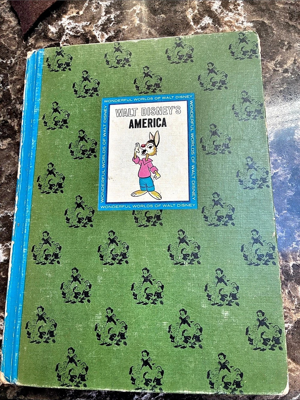 Golden Press The Wonderful Worlds of Walt Disney: America Illustrated Book Green
